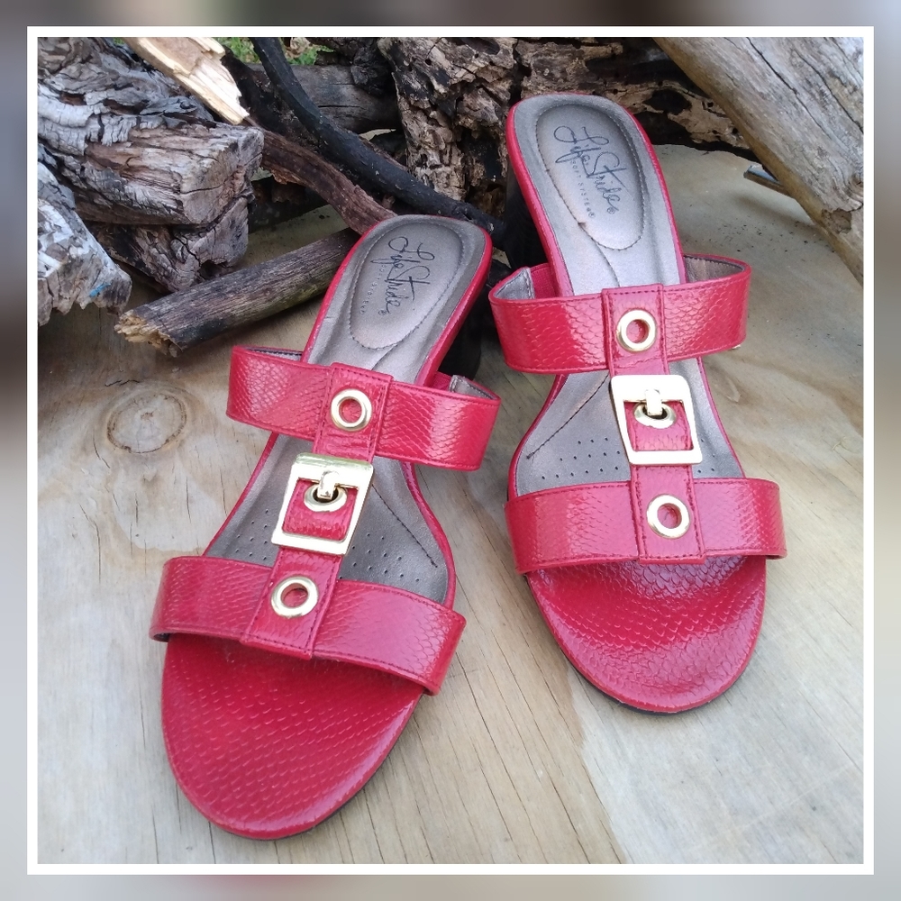 Life Stride Rayana Red Faux Snakeskin Slide Sandals